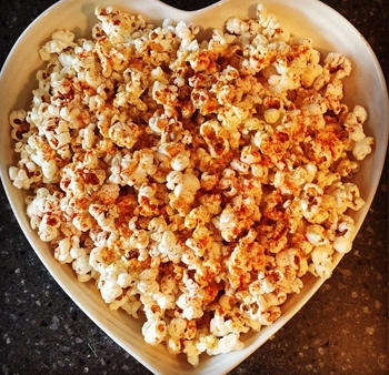 Healthy Treats to Satisfy a Sweet Tooth Homemade Popcorn